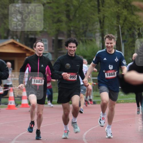 13.04.2025 - Hammer Lauf A. Gomolzig http://msf.ph/oto/7666574 13.04.2025 12:43:33 Ziel 863, 958, 1272, 1551, 1576, 1578, 1611, 1612, 1613, 1847, 1866, 1868, 1883, 1935, 1995 meine-sportfotos.de