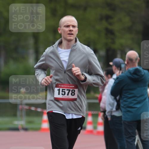 13.04.2025 - Hammer Lauf A. Gomolzig http://msf.ph/oto/7666588 13.04.2025 12:43:42 Ziel 484, 1565, 1578 meine-sportfotos.de