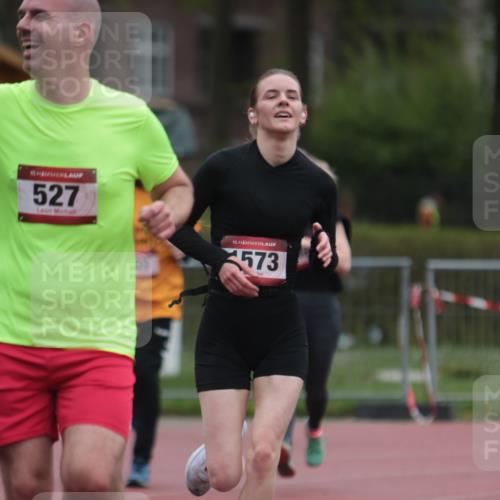 13.04.2025 - Hammer Lauf A. Gomolzig http://msf.ph/oto/7666620 13.04.2025 12:44:08 Ziel 527, 603, 1113, 1573, 1798 meine-sportfotos.de