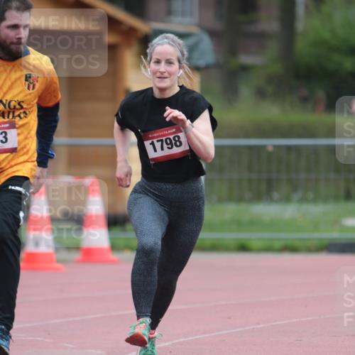 13.04.2025 - Hammer Lauf A. Gomolzig http://msf.ph/oto/7666623 13.04.2025 12:44:11 Ziel 527, 603, 1798 meine-sportfotos.de