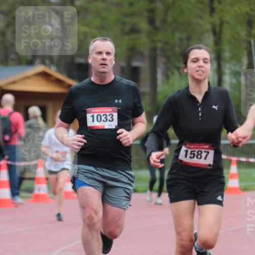 13.04.2025 - Hammer Lauf A. Gomolzig http://msf.ph/oto/7666640 13.04.2025 12:44:32 Ziel 111, 1033, 1552, 1587, 1601, 1846 meine-sportfotos.de