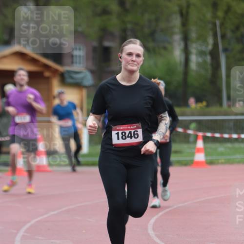 13.04.2025 - Hammer Lauf A. Gomolzig http://msf.ph/oto/7666647 13.04.2025 12:44:37 Ziel 111, 292, 521, 1376, 1846 meine-sportfotos.de