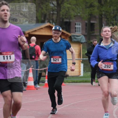 13.04.2025 - Hammer Lauf A. Gomolzig http://msf.ph/oto/7666654 13.04.2025 12:44:42 Ziel 111, 292, 521, 1376 meine-sportfotos.de