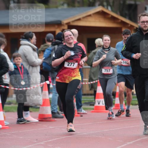 13.04.2025 - Hammer Lauf A. Gomolzig http://msf.ph/oto/7666660 13.04.2025 12:44:48 Ziel 257, 277, 592, 757, 817, 818, 948, 1091 meine-sportfotos.de