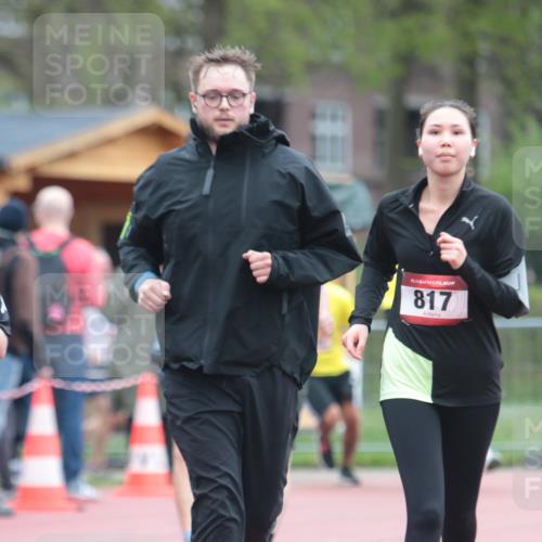 13.04.2025 - Hammer Lauf A. Gomolzig http://msf.ph/oto/7666664 13.04.2025 12:44:50 Ziel 257, 277, 592, 757, 817, 818, 948, 1091, 1287, 1605 meine-sportfotos.de