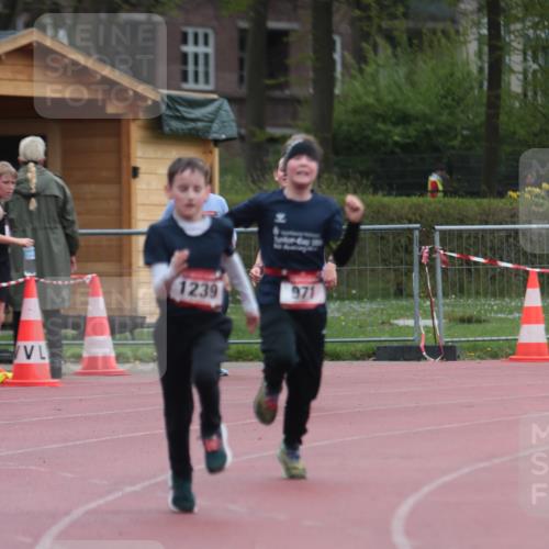 13.04.2025 - Hammer Lauf A. Gomolzig http://msf.ph/oto/7666707 13.04.2025 12:45:31 Ziel 160, 324, 759, 971, 1121, 1179, 1199, 1239, 1326, 1348, 1894 meine-sportfotos.de