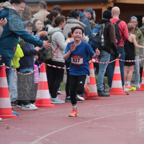 13.04.2025 - Hammer Lauf A. Gomolzig http://msf.ph/oto/7666723 13.04.2025 12:45:49 Ziel 337, 441, 837, 1283 meine-sportfotos.de