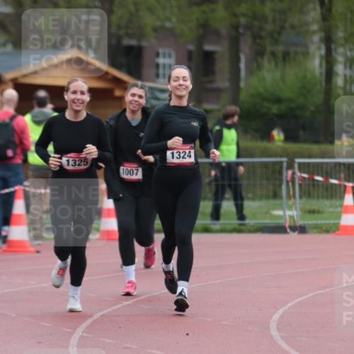 13.04.2025 - Hammer Lauf A. Gomolzig http://msf.ph/oto/7666783 13.04.2025 12:46:52 Ziel 862, 1007, 1150, 1324, 1325 meine-sportfotos.de