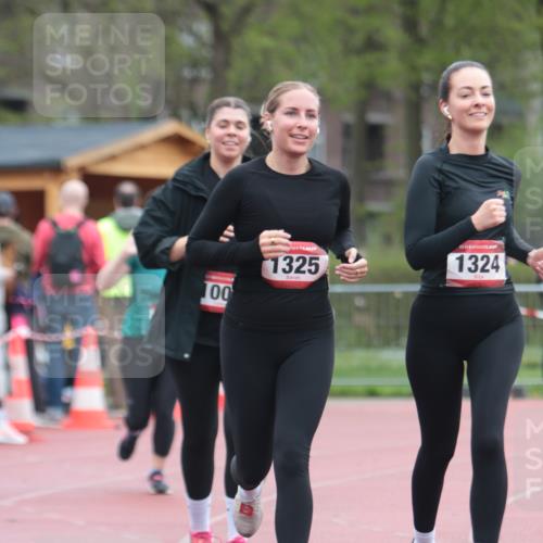 13.04.2025 - Hammer Lauf A. Gomolzig http://msf.ph/oto/7666788 13.04.2025 12:46:54 Ziel 1007, 1150, 1324, 1325 meine-sportfotos.de