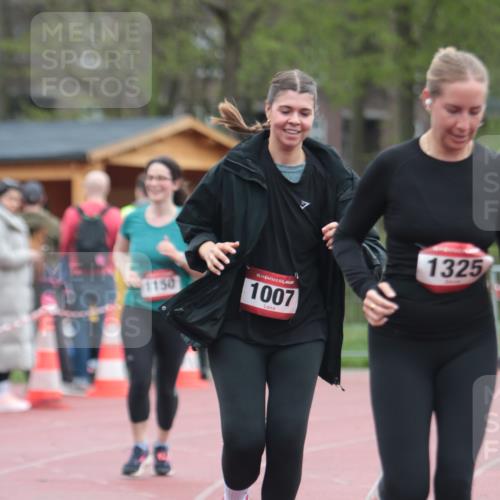 13.04.2025 - Hammer Lauf A. Gomolzig http://msf.ph/oto/7666790 13.04.2025 12:46:55 Ziel 1007, 1150, 1324, 1325 meine-sportfotos.de