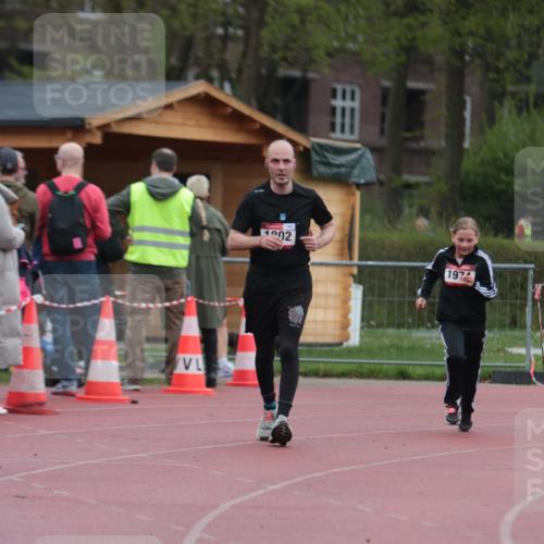 13.04.2025 - Hammer Lauf A. Gomolzig http://msf.ph/oto/7666796 13.04.2025 12:47:02 Ziel 333, 1974 meine-sportfotos.de