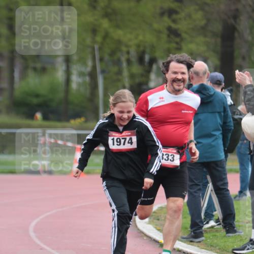 13.04.2025 - Hammer Lauf A. Gomolzig http://msf.ph/oto/7666804 13.04.2025 12:47:06 Ziel 333, 1343, 1802, 1974 meine-sportfotos.de