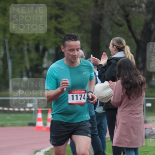 13.04.2025 - Hammer Lauf A. Gomolzig http://msf.ph/oto/7666814 13.04.2025 12:47:16 Ziel 121, 604, 950, 1088, 1174, 1238, 1346, 1839, 1900 meine-sportfotos.de