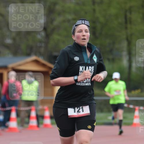 13.04.2025 - Hammer Lauf A. Gomolzig http://msf.ph/oto/7666826 13.04.2025 12:47:24 Ziel 121, 246, 247, 1238 meine-sportfotos.de