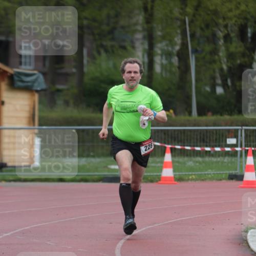 13.04.2025 - Hammer Lauf A. Gomolzig http://msf.ph/oto/7666846 13.04.2025 12:47:47 Ziel 228 meine-sportfotos.de