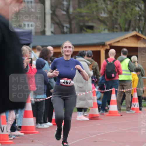 13.04.2025 - Hammer Lauf A. Gomolzig http://msf.ph/oto/7666852 13.04.2025 12:47:58 Ziel 251, 435, 487, 758 meine-sportfotos.de