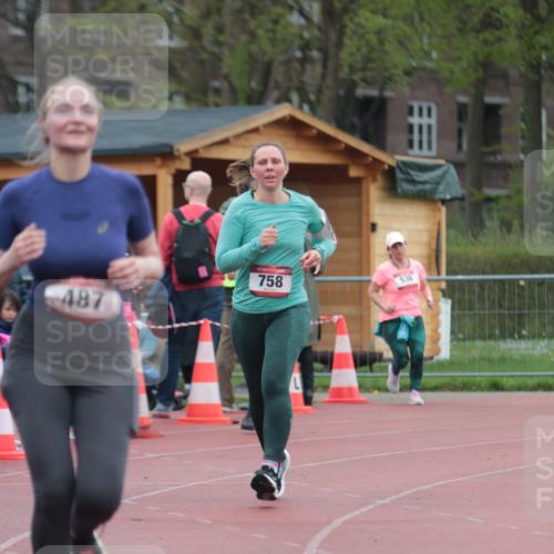 13.04.2025 - Hammer Lauf A. Gomolzig http://msf.ph/oto/7666856 13.04.2025 12:47:59 Ziel 251, 487, 758 meine-sportfotos.de