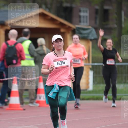 13.04.2025 - Hammer Lauf A. Gomolzig http://msf.ph/oto/7666861 13.04.2025 12:48:06 Ziel 488, 536, 1848, 1891 meine-sportfotos.de