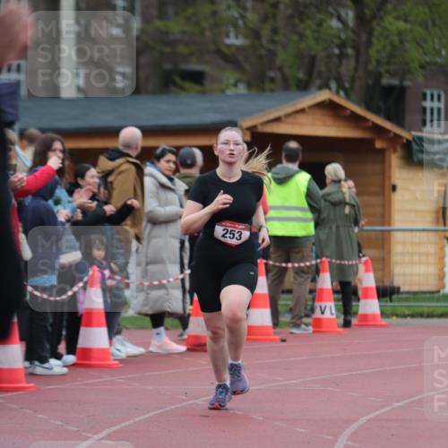 13.04.2025 - Hammer Lauf A. Gomolzig http://msf.ph/oto/7666872 13.04.2025 12:48:20 Ziel 253, 1751 meine-sportfotos.de