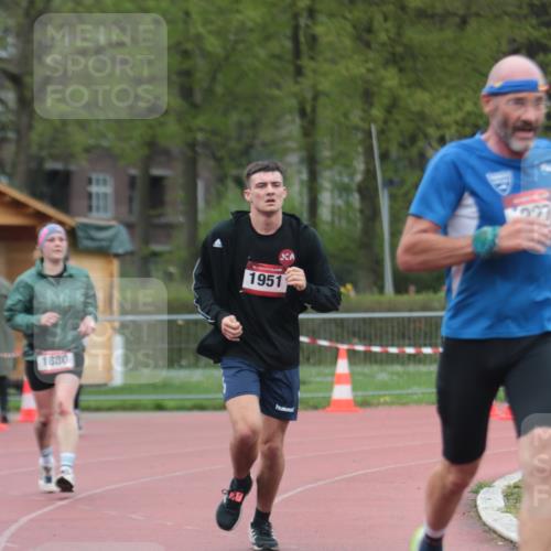 13.04.2025 - Hammer Lauf A. Gomolzig http://msf.ph/oto/7666918 13.04.2025 12:49:05 Ziel 227, 1109, 1880, 1951 meine-sportfotos.de