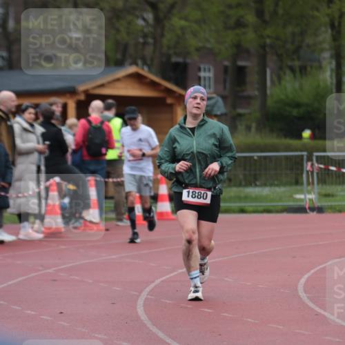 13.04.2025 - Hammer Lauf A. Gomolzig http://msf.ph/oto/7666920 13.04.2025 12:49:07 Ziel 1880, 1937, 1951 meine-sportfotos.de
