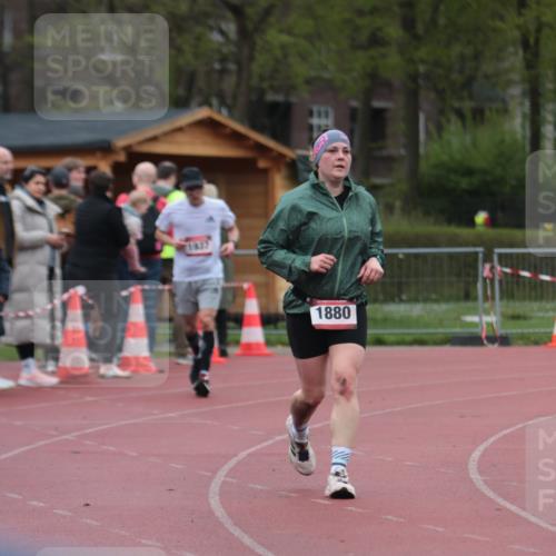 13.04.2025 - Hammer Lauf A. Gomolzig http://msf.ph/oto/7666921 13.04.2025 12:49:07 Ziel 1880, 1937, 1951 meine-sportfotos.de