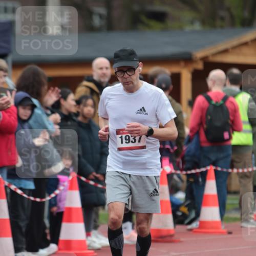 13.04.2025 - Hammer Lauf A. Gomolzig http://msf.ph/oto/7666925 13.04.2025 12:49:10 Ziel 1880, 1937 meine-sportfotos.de