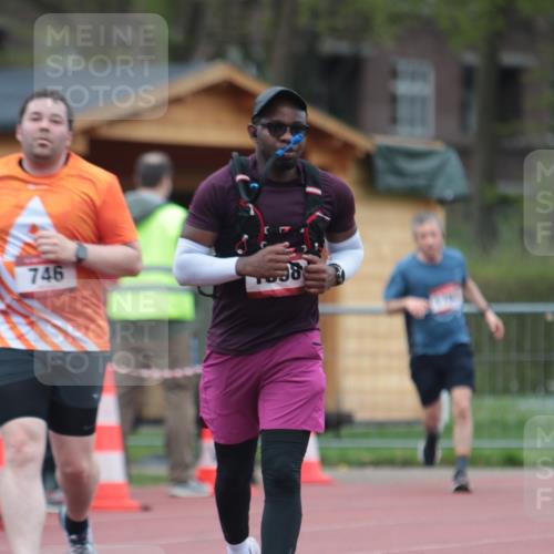 13.04.2025 - Hammer Lauf A. Gomolzig http://msf.ph/oto/7666926 13.04.2025 12:49:21 Ziel 746, 1783, 1898 meine-sportfotos.de