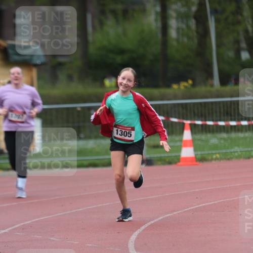 13.04.2025 - Hammer Lauf A. Gomolzig http://msf.ph/oto/7666955 13.04.2025 12:49:55 Ziel 998, 1305, 1707 meine-sportfotos.de