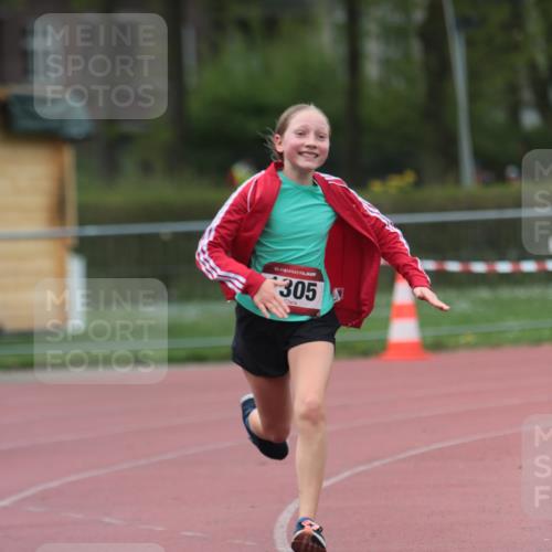 13.04.2025 - Hammer Lauf A. Gomolzig http://msf.ph/oto/7666959 13.04.2025 12:49:56 Ziel 998, 1305, 1707 meine-sportfotos.de