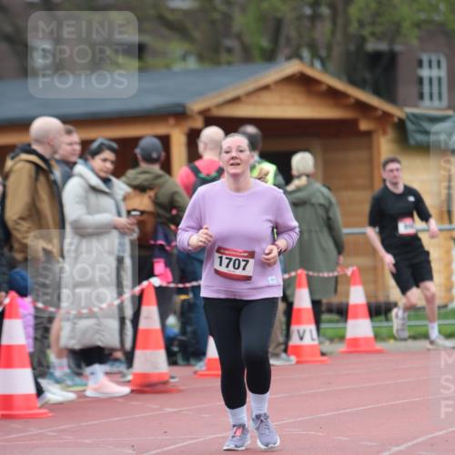 13.04.2025 - Hammer Lauf A. Gomolzig http://msf.ph/oto/7666963 13.04.2025 12:49:58 Ziel 998, 1707 meine-sportfotos.de