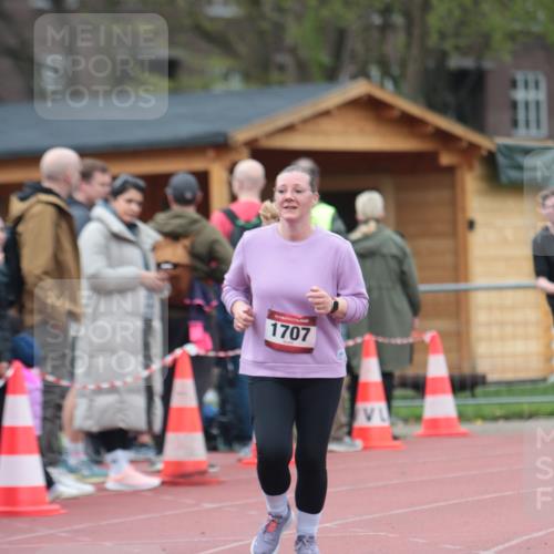 13.04.2025 - Hammer Lauf A. Gomolzig http://msf.ph/oto/7666964 13.04.2025 12:49:58 Ziel 998, 1707 meine-sportfotos.de