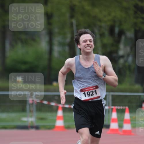 13.04.2025 - Hammer Lauf A. Gomolzig http://msf.ph/oto/7667024 13.04.2025 12:50:50 Ziel 1267, 1275, 1921 meine-sportfotos.de