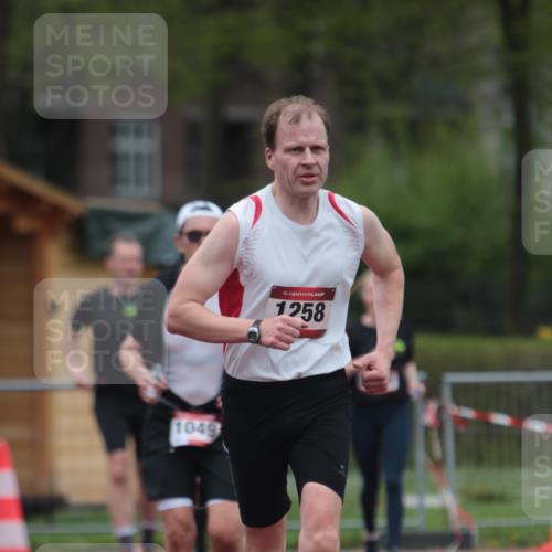 13.04.2025 - Hammer Lauf A. Gomolzig http://msf.ph/oto/7667060 13.04.2025 12:51:29 Ziel 1049, 1258 meine-sportfotos.de