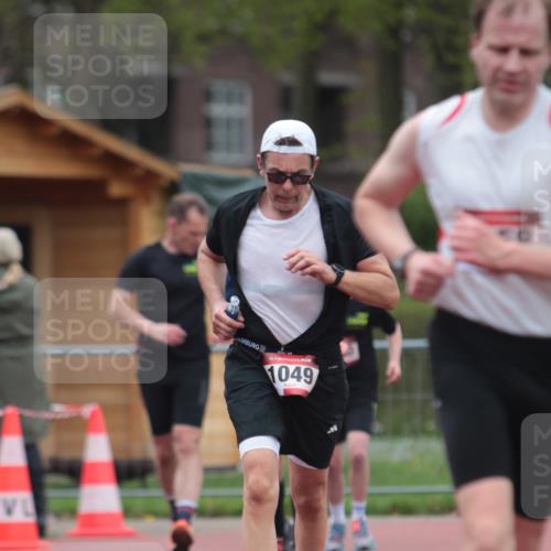 13.04.2025 - Hammer Lauf A. Gomolzig http://msf.ph/oto/7667062 13.04.2025 12:51:30 Ziel 1049, 1258 meine-sportfotos.de