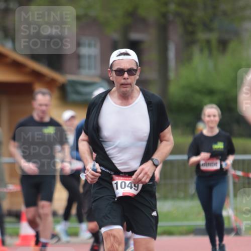13.04.2025 - Hammer Lauf A. Gomolzig http://msf.ph/oto/7667065 13.04.2025 12:51:31 Ziel 1049, 1258, 1280 meine-sportfotos.de