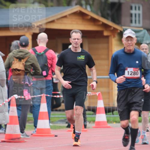 13.04.2025 - Hammer Lauf A. Gomolzig http://msf.ph/oto/7667067 13.04.2025 12:51:33 Ziel 1049, 1258, 1280, 1560 meine-sportfotos.de