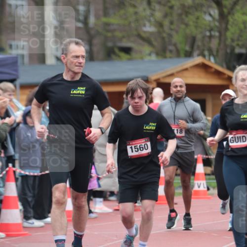 13.04.2025 - Hammer Lauf A. Gomolzig http://msf.ph/oto/7667075 13.04.2025 12:51:37 Ziel 109, 980, 1040, 1117, 1118, 1280, 1560, 1862 meine-sportfotos.de