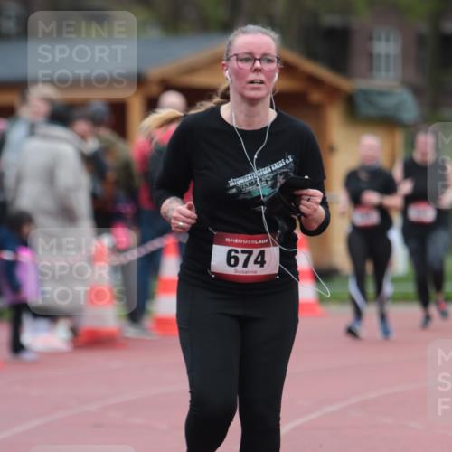 13.04.2025 - Hammer Lauf A. Gomolzig http://msf.ph/oto/7667090 13.04.2025 12:51:53 Ziel 294, 556, 674 meine-sportfotos.de