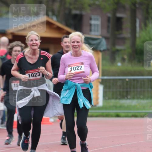 13.04.2025 - Hammer Lauf A. Gomolzig http://msf.ph/oto/7667102 13.04.2025 12:52:04 Ziel 1022, 1023, 1555 meine-sportfotos.de