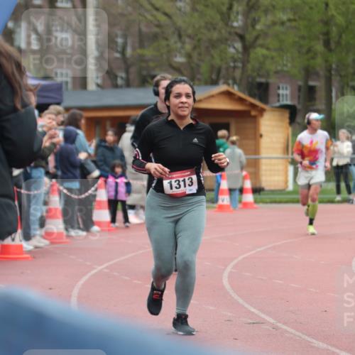 13.04.2025 - Hammer Lauf A. Gomolzig http://msf.ph/oto/7667120 13.04.2025 12:52:23 Ziel 172, 693, 704, 1313, 1341 meine-sportfotos.de
