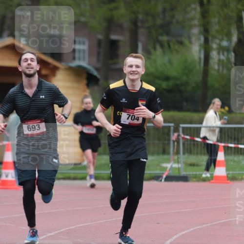 13.04.2025 - Hammer Lauf A. Gomolzig http://msf.ph/oto/7667124 13.04.2025 12:52:30 Ziel 693, 704, 1341 meine-sportfotos.de