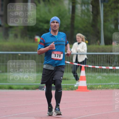 13.04.2025 - Hammer Lauf A. Gomolzig http://msf.ph/oto/7667129 13.04.2025 12:52:36 Ziel 178, 220, 1950 meine-sportfotos.de