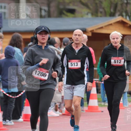 13.04.2025 - Hammer Lauf A. Gomolzig http://msf.ph/oto/7667140 13.04.2025 12:53:02 Ziel 512, 513, 572, 615, 986, 1002, 1200, 1281 meine-sportfotos.de