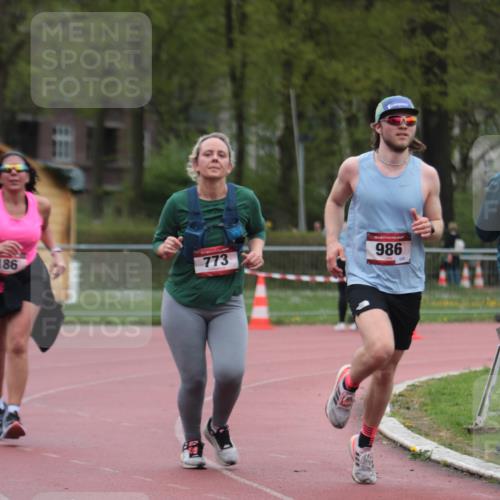 13.04.2025 - Hammer Lauf A. Gomolzig http://msf.ph/oto/7667147 13.04.2025 12:53:11 Ziel 186, 601, 773, 986 meine-sportfotos.de