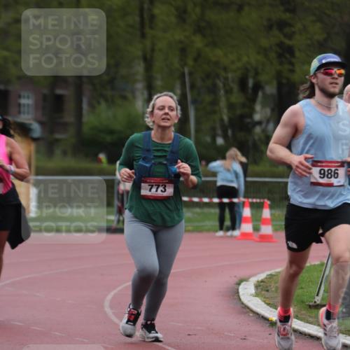 13.04.2025 - Hammer Lauf A. Gomolzig http://msf.ph/oto/7667148 13.04.2025 12:53:11 Ziel 186, 601, 773, 986 meine-sportfotos.de