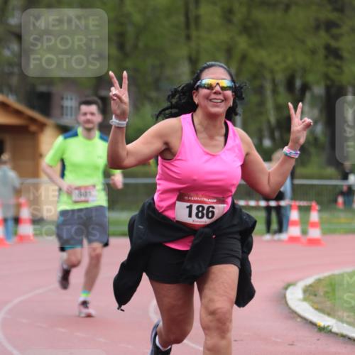 13.04.2025 - Hammer Lauf A. Gomolzig http://msf.ph/oto/7667155 13.04.2025 12:53:14 Ziel 186, 601, 773 meine-sportfotos.de