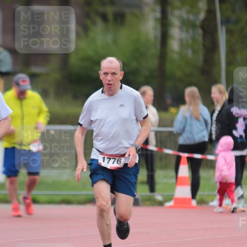 13.04.2025 - Hammer Lauf A. Gomolzig http://msf.ph/oto/7667175 13.04.2025 12:53:37 Ziel 153, 396, 558, 1064, 1590, 1776, 1812 meine-sportfotos.de