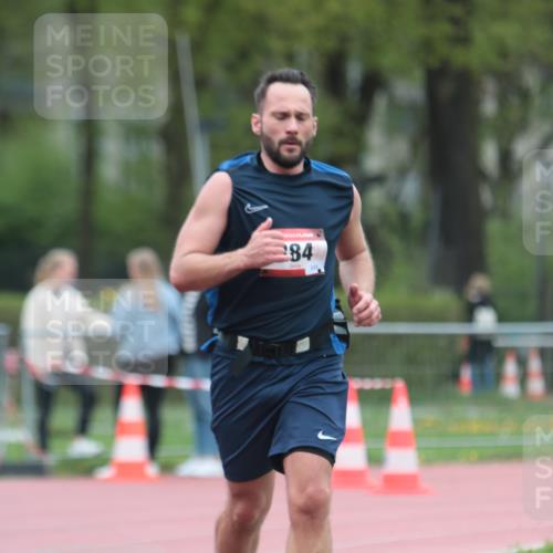 13.04.2025 - Hammer Lauf A. Gomolzig http://msf.ph/oto/7667206 13.04.2025 12:54:10 Ziel 384, 1808 meine-sportfotos.de