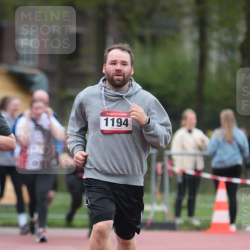 13.04.2025 - Hammer Lauf A. Gomolzig http://msf.ph/oto/7667217 13.04.2025 12:54:22 Ziel 298, 1194, 1237 meine-sportfotos.de